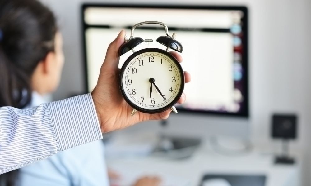 Mobile vs. Desktop Time Tracking: Which To Choose?